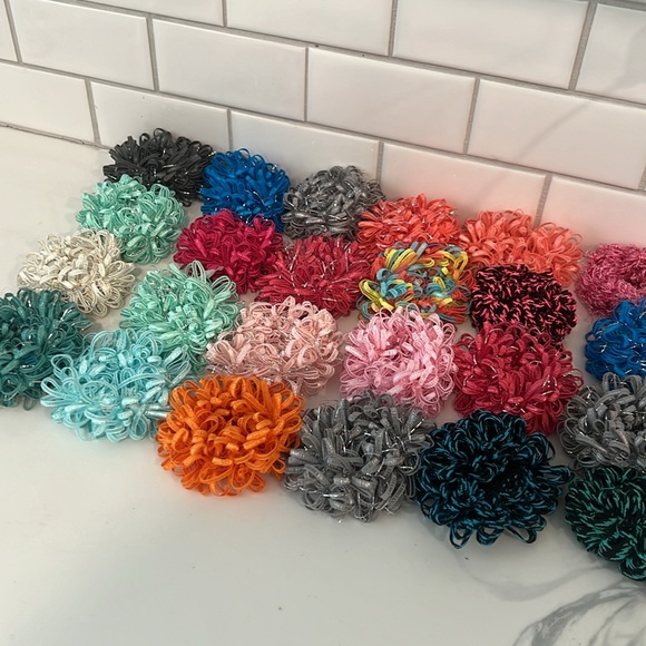 BUNDLE 24 pc HAIR TIES - Picture 5 of 14